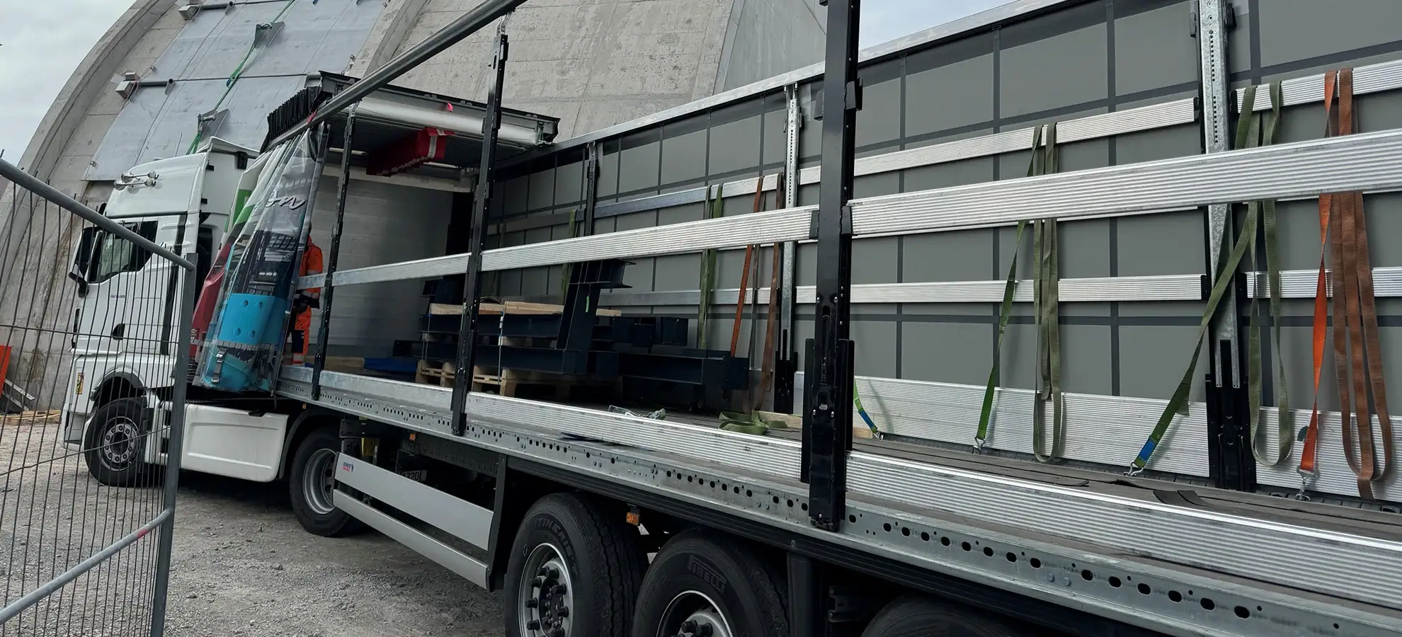 transport lange aluminiumprofile bauteile sektion oze gmbh