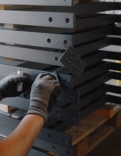 verpackung qualitaetskontrolle beschichteter stahlbauteile bg oze gmbh
